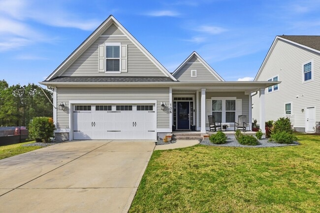 Building Photo - 106 Whispering Pine Ln