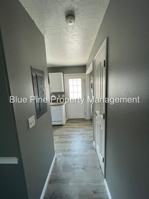 Building Photo - 217 Georgetown Dr