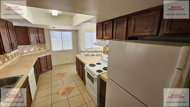 Building Photo - 1st Ave & Irvington Rd area 3 bedroom with AC