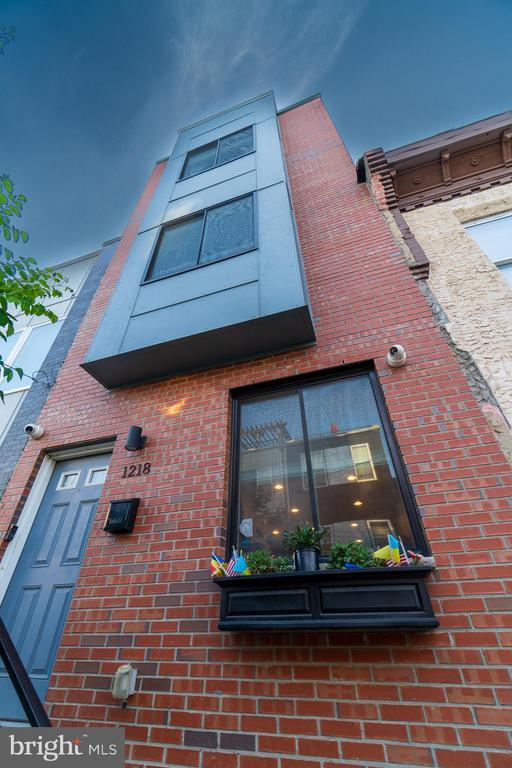 Primary Photo - 1218 S Bucknell St