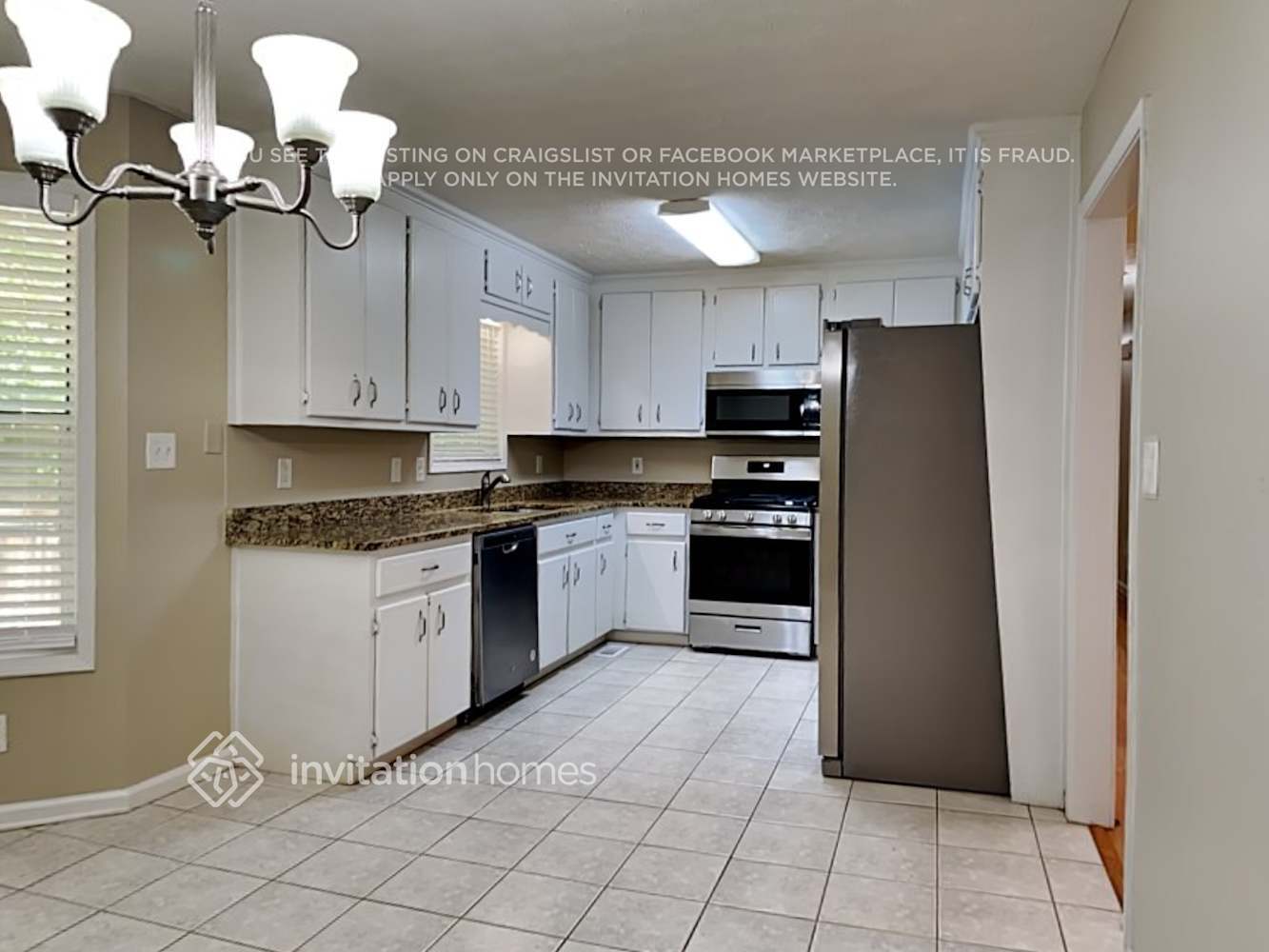 Building Photo - 264 Park Ave E