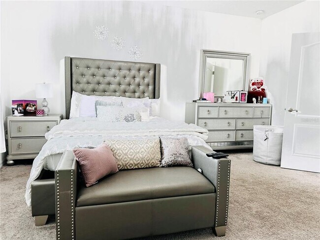 Building Photo - 15347 Gilligan Ct