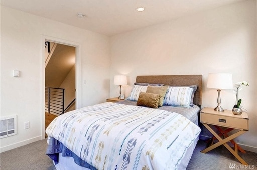 Building Photo - Stunning 2 Bedroom Modern Townhouse in Magnolia, Available Now!