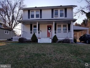 Building Photo - 17 Riverview Ave