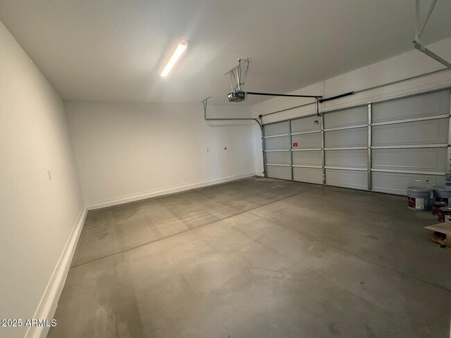 Building Photo - 14596 W Sand Hills Rd