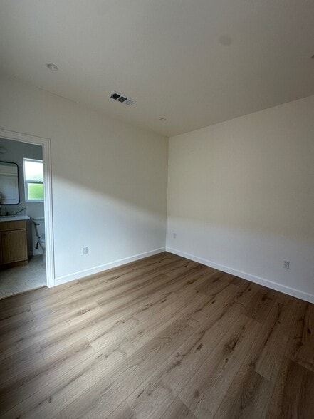 Primary Bedroom - 4917 W Flight Ave