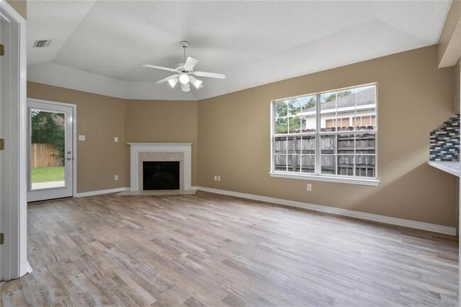 Building Photo - 668 Willow Pointe Dr