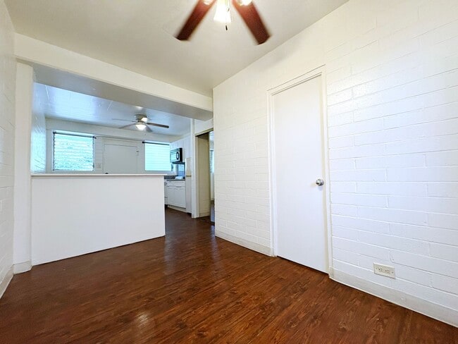 Building Photo - 264 Kaiulani Ave-Unit 10