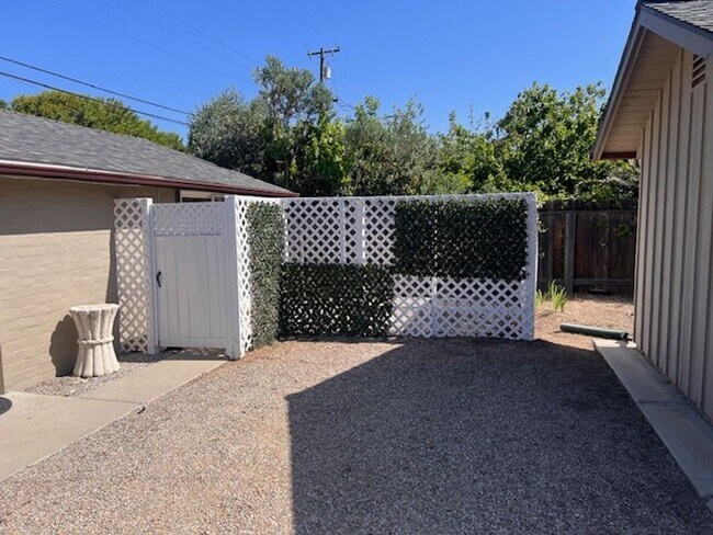 Building Photo - Updated Charming Cottage in Downtown Solvang