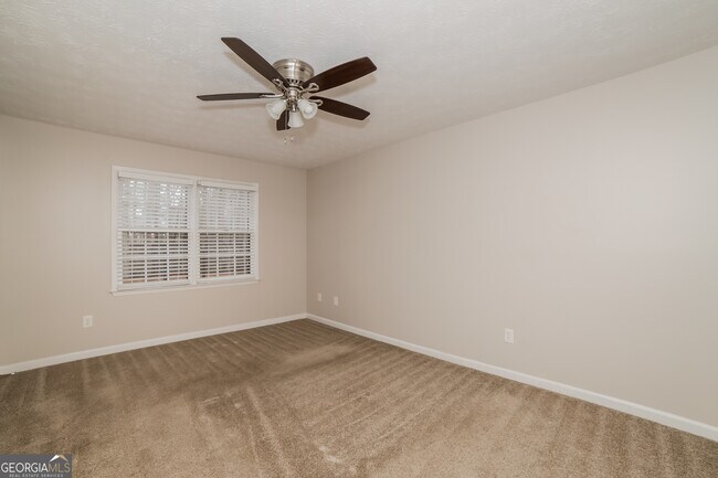 Building Photo - 148 Wildwood Dr