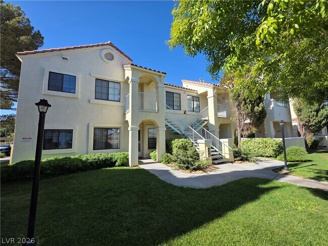 Building Photo - 4865 S Torrey Pines Dr