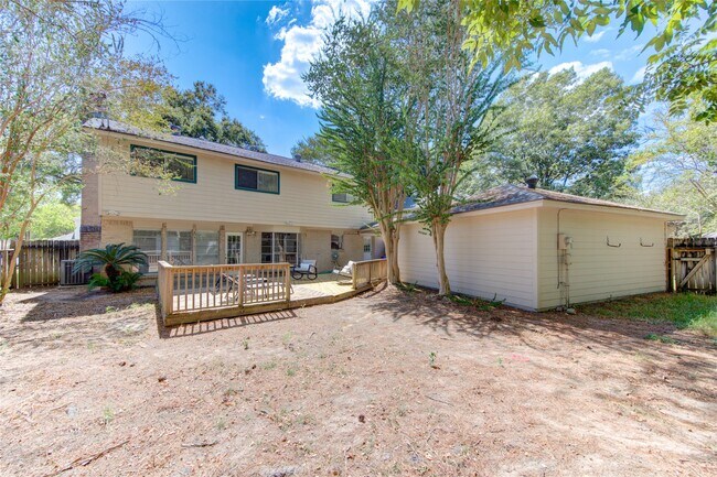 Building Photo - 17206 Seven Pines Dr