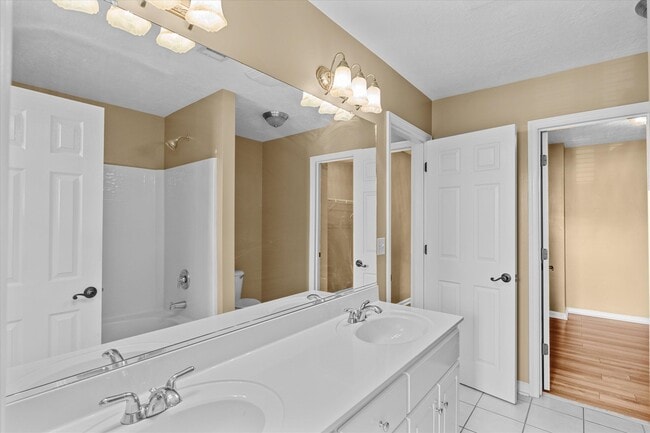 Building Photo - 229 Nicklaus Ct