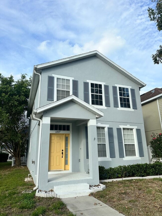 Building Photo - Nice 3/2.5 Single Family Home