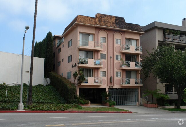 Building Photo - 1508 S Beverly Glen Blvd