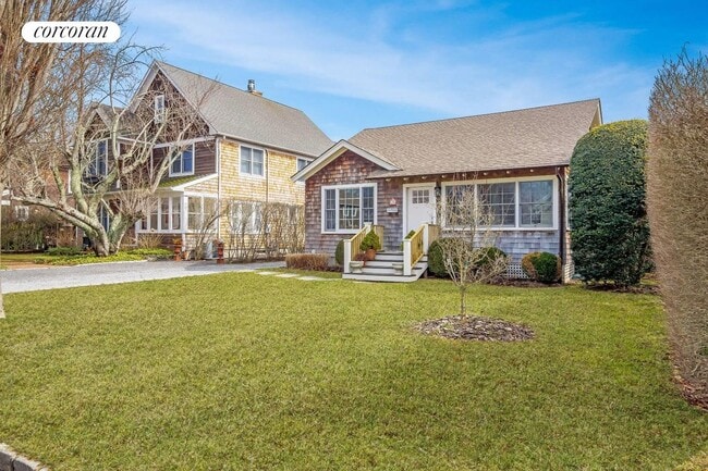 Building Photo - 26 Henry St