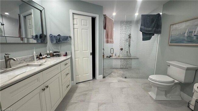 Building Photo - Available May 1st – Luxury Golf Villa in Lely! Walk to Pool, Minutes to Beaches & US Open Pickleb...