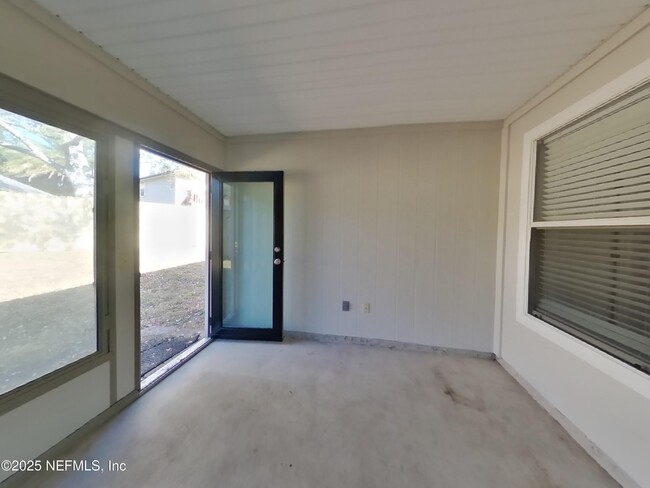 Building Photo - 736 Timbermill Ln