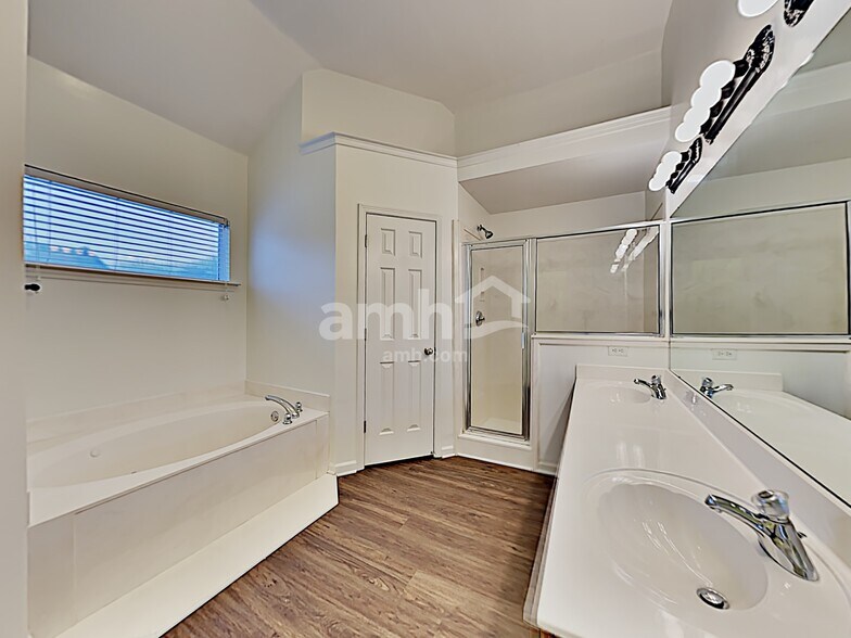 Building Photo - 11216 Arlington Trace Dr