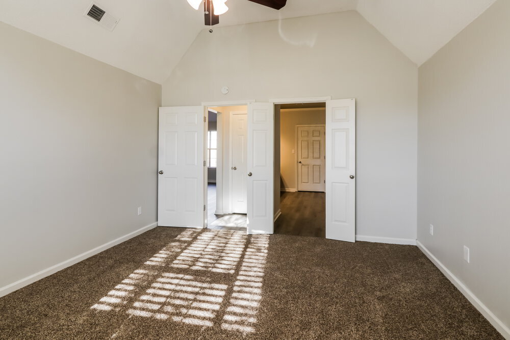 Building Photo - 7772 Bramble Ln