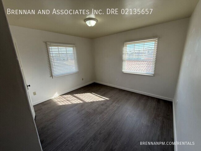 Building Photo - 253 Church Ave