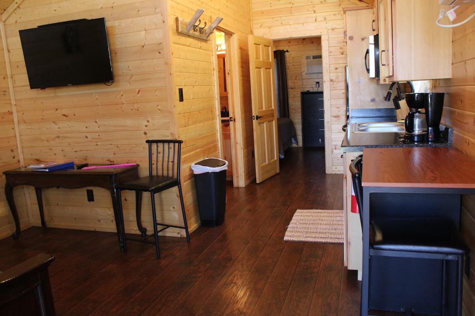 Building Photo - 299 Willow Springs Dr