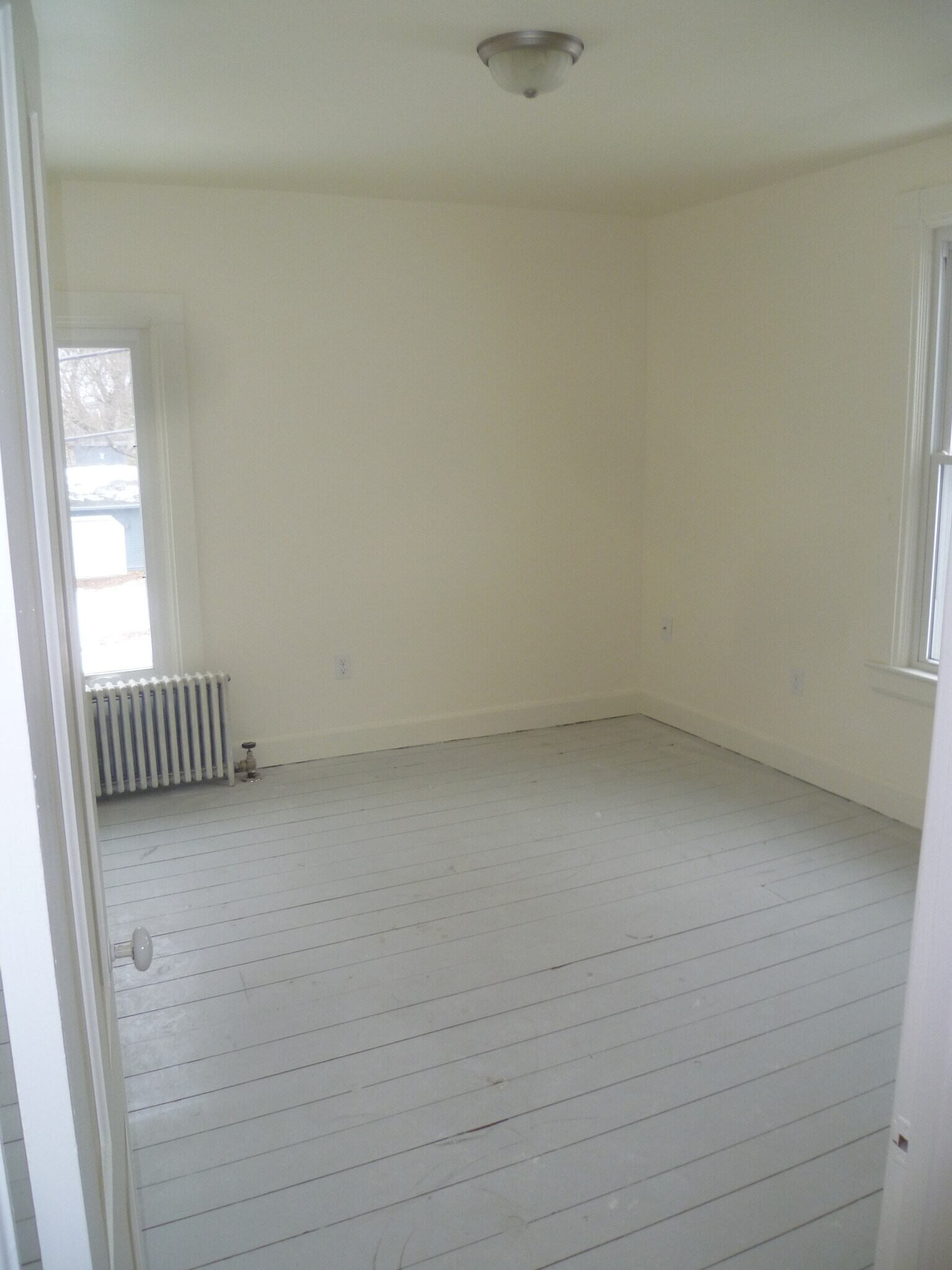 Building Photo - 203 Grandview St