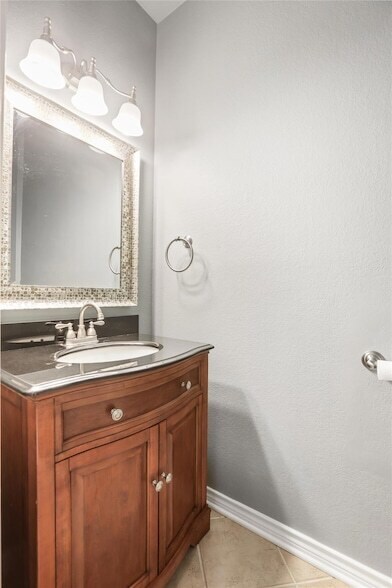 Building Photo - 2604 Stenson Dr