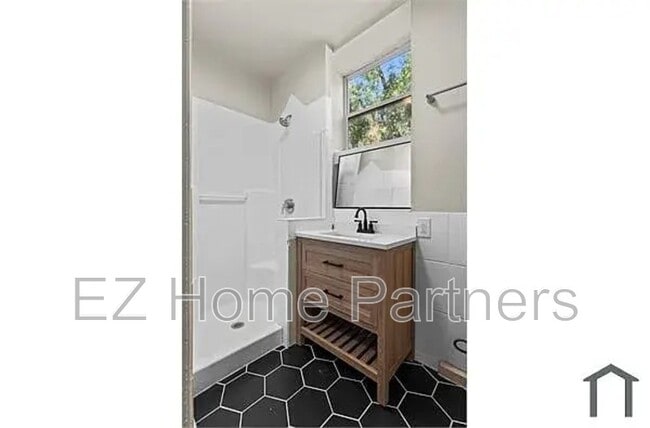 Building Photo - 3005-3007 S Compton Ave