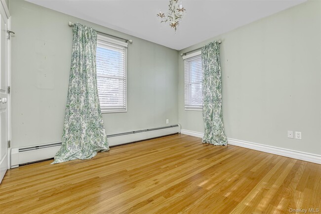 Building Photo - 14 Judith Ln