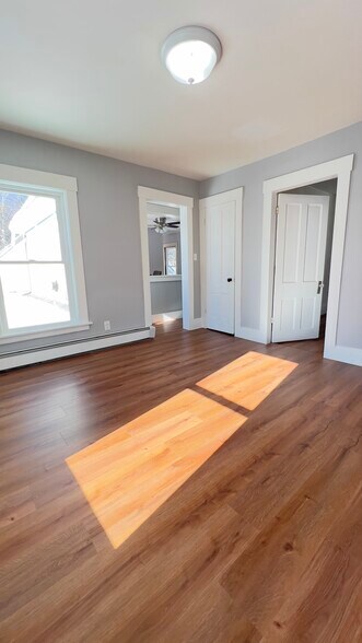 Building Photo - 31 Severance St