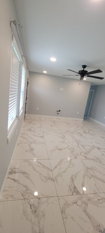 Building Photo - 41522 Buratt St