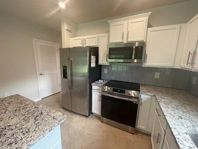 Building Photo - 3832 Lancove Way