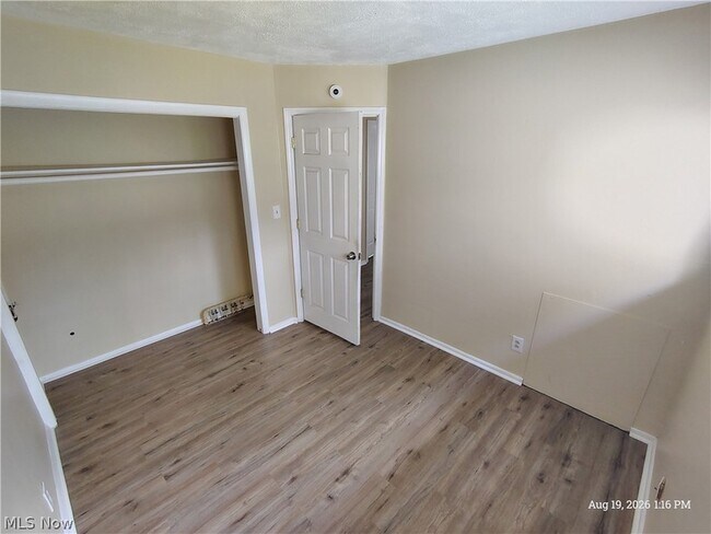 Building Photo - 2822 Red Gate Ln