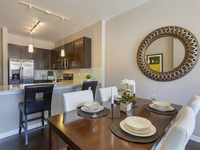 Building Photo - 2296 S Michigan Ave