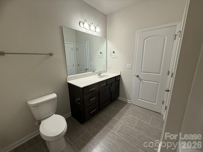 Building Photo - 1111 Bartholdi Dr