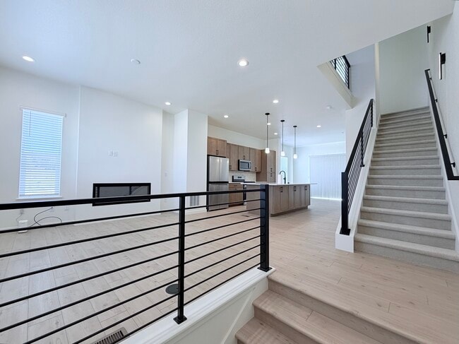 Building Photo - 4050 Ascend Grv