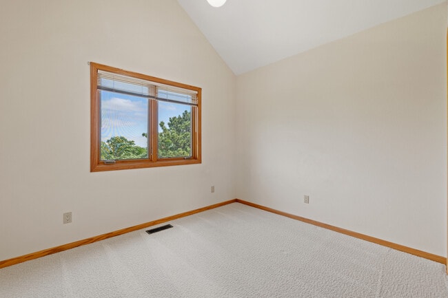 Building Photo - 1132 Enchantment Rd