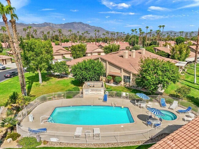Building Photo - 99 Conejo Cir