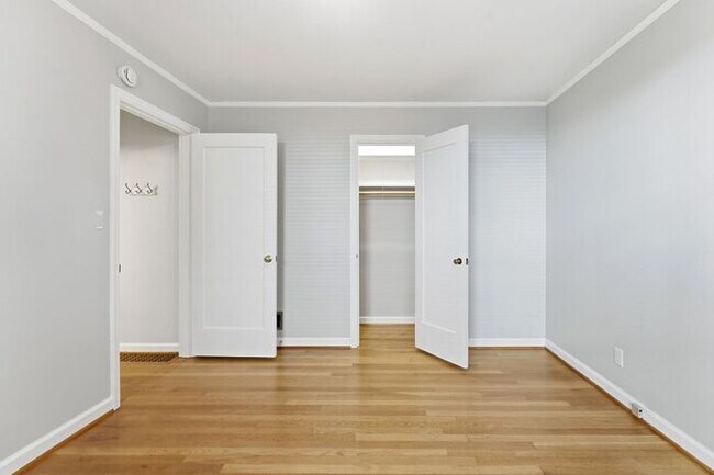 Building Photo - Corner of Character • Rare 2BD Residence at NE 16th & Weidler – Irvington/Lloyd District