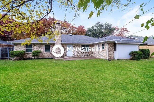 Building Photo - 4 Bedroom Pet-Friendly Home in North Richl...