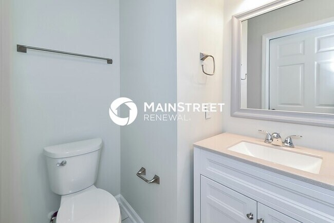 Building Photo - 3 Bedroom Pet-Friendly Home in Memphis, TN with Main Street Renewal