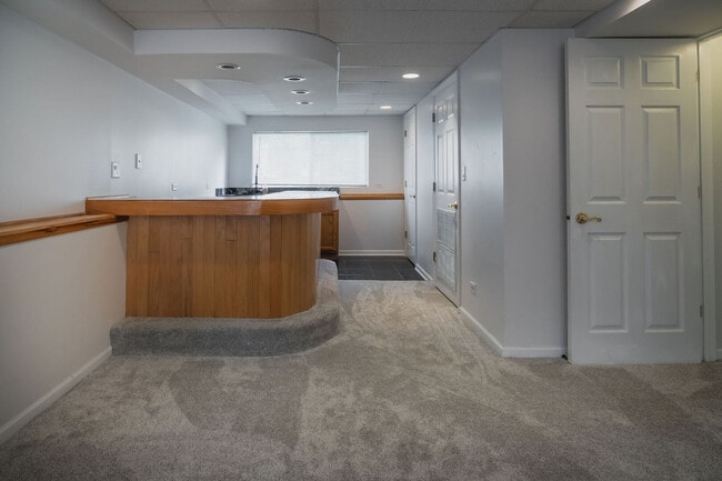 Building Photo - 4320 Bayview Dr