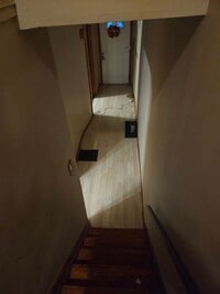 Building Photo - 5BR/1.5BA Row Home with Backyard and Laund...