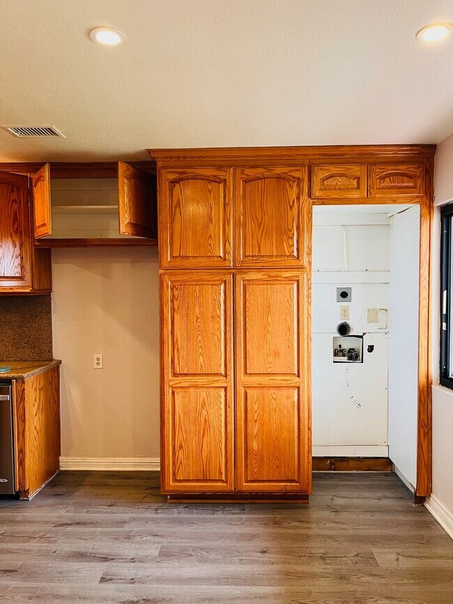 Building Photo - **Spacious Casita Style Condo 3 Bedrooms 2 Bathrooms**