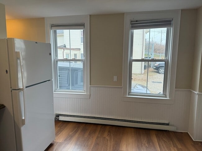 Building Photo - 1 Stafford St