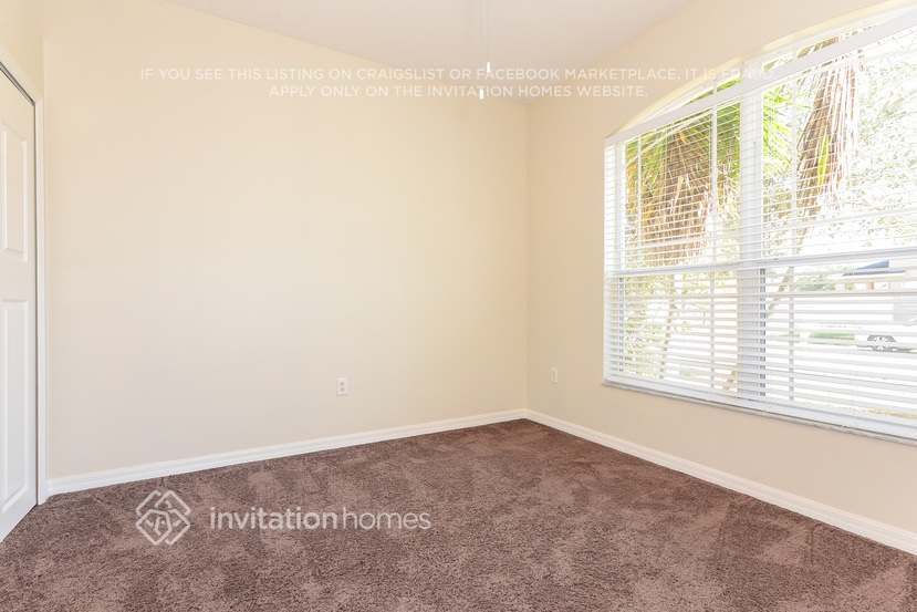 Building Photo - 3231 70th Ct E