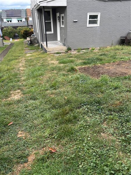 Building Photo - 1216 Vance Ave