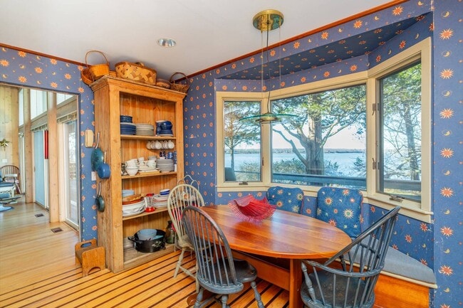 Building Photo - 11 Ingall's Rd