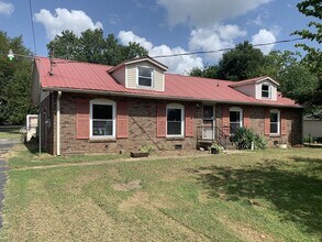 Building Photo - 110 Steve Roberts Dr